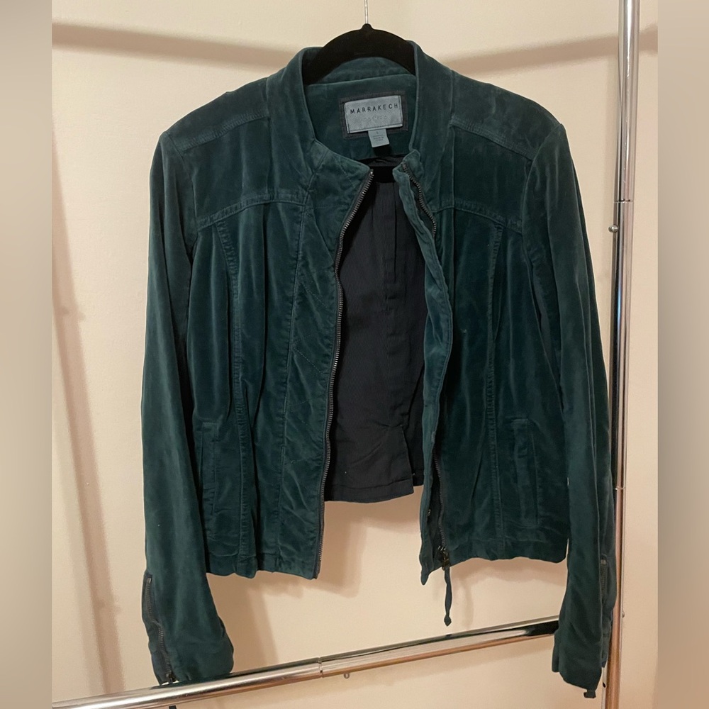 Emerald Green Velvet Bomber Jacket with Classic Elegance